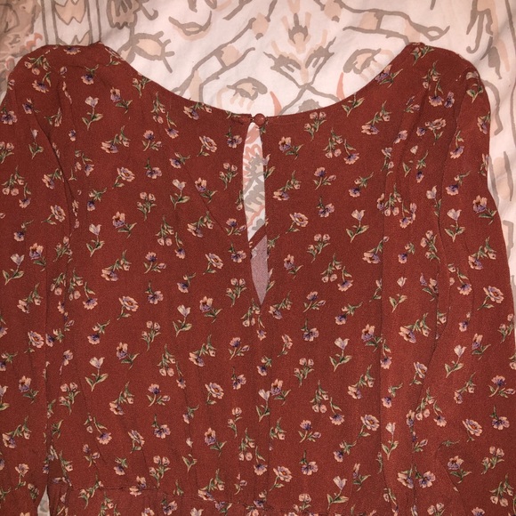 American Eagle Floral Romper - Picture 8 of 9